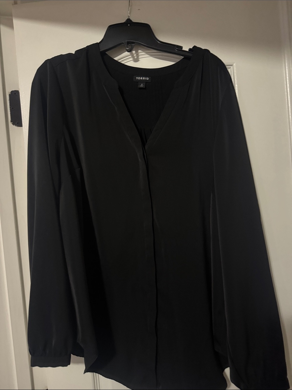 torrid Black V-Neck Long Sleeve Blouse